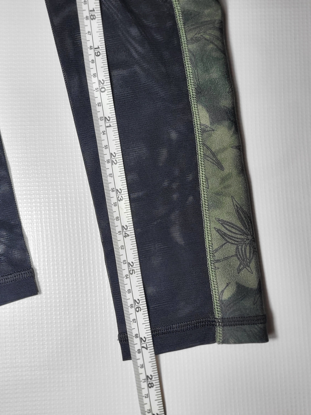 CALIA by Carrie Underwood Olive Green Floral and Black Colorblock Small - Picture 10 of 10